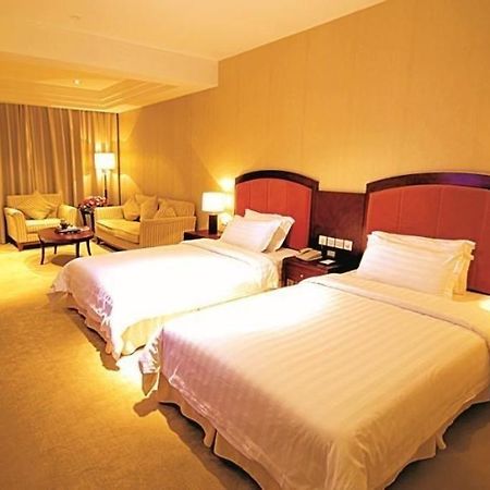 Yinxuan Hotel Shenzhen Longhua Bagian luar foto